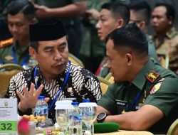 Wakil Bupati Madiun Bersama Danrem 081/DSJ Kolonel Deni Ikuti Rapurna TMMD ke-43 TA 2022